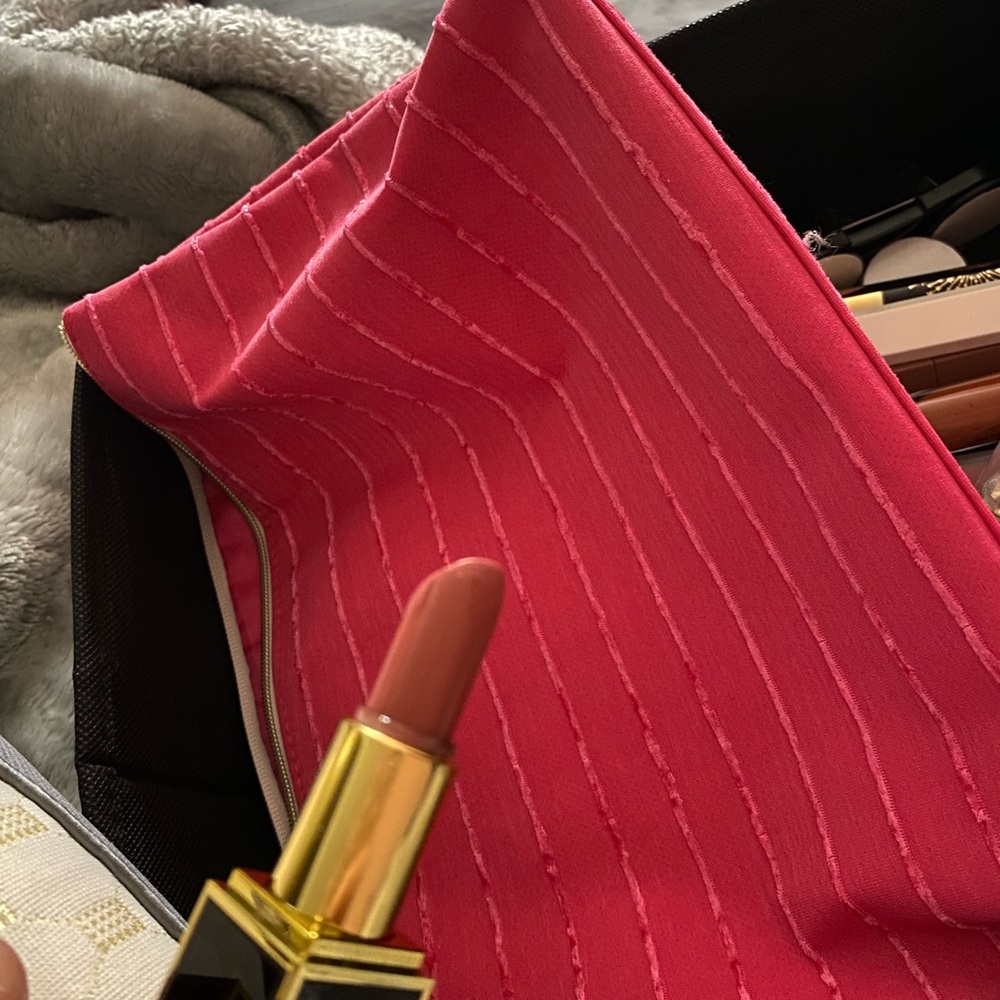 Tom ford lipstick -Discontinued 04 Indian rose - Picture 7 of 7